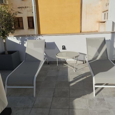 Moott Homes Suites Casa De Los Leones Apto 1 Almeria Exterior photo