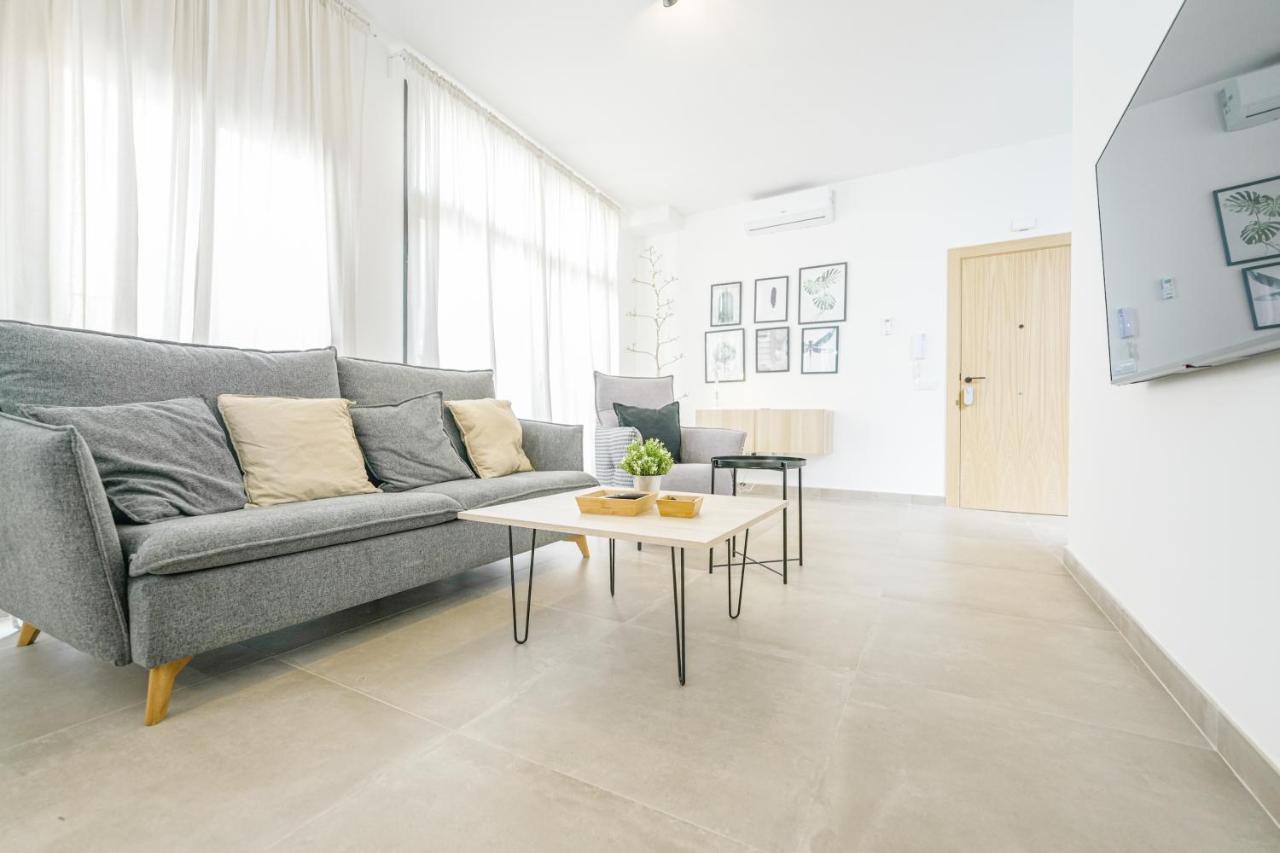 Moott Homes Suites Casa De Los Leones Apto 1 Almeria Exterior photo