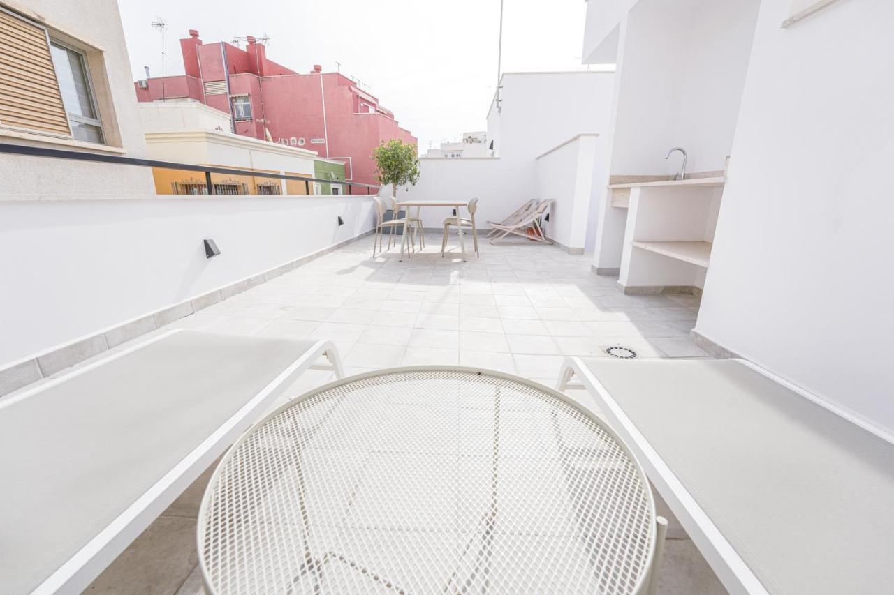 Moott Homes Suites Casa De Los Leones Apto 1 Almeria Exterior photo